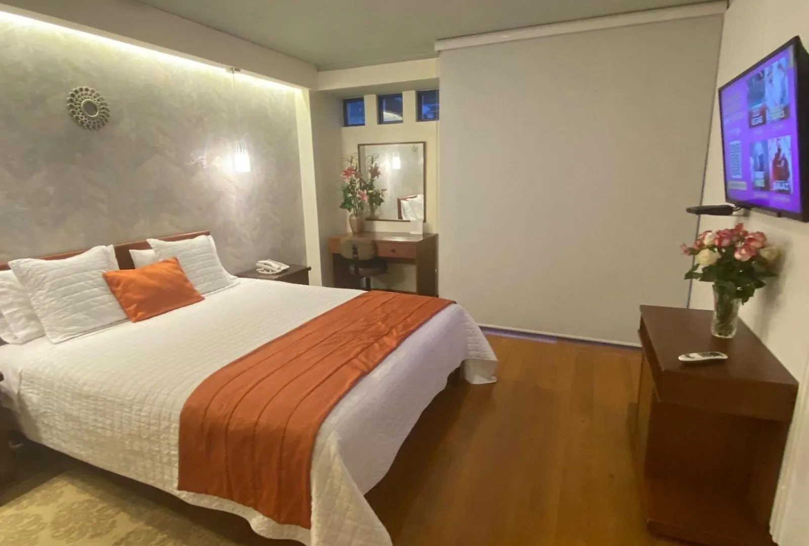 Suites Metropoli Quito 3*,
